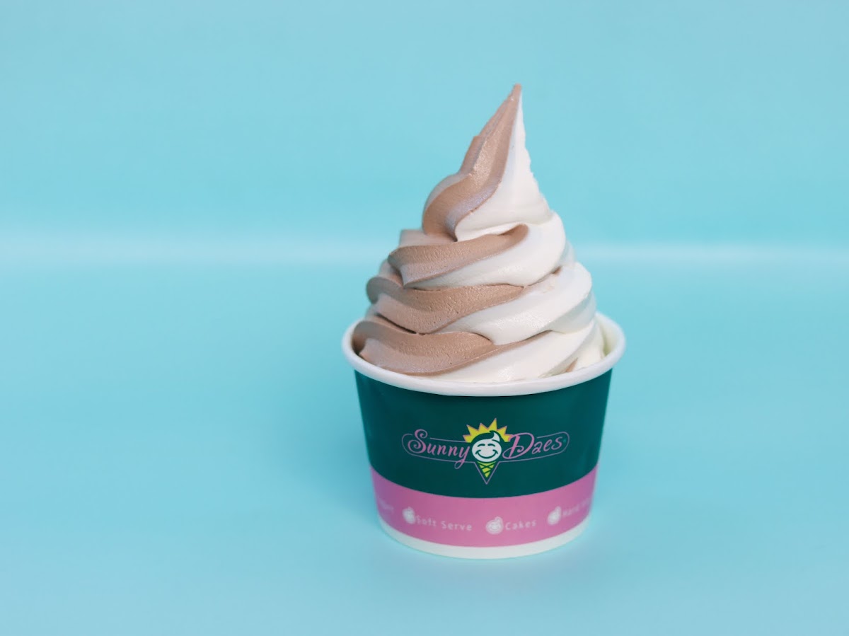 SunnyDaes Ice Cream Photo 2