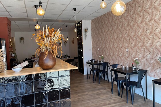 Restaurant K U C A - Sun Food & Break