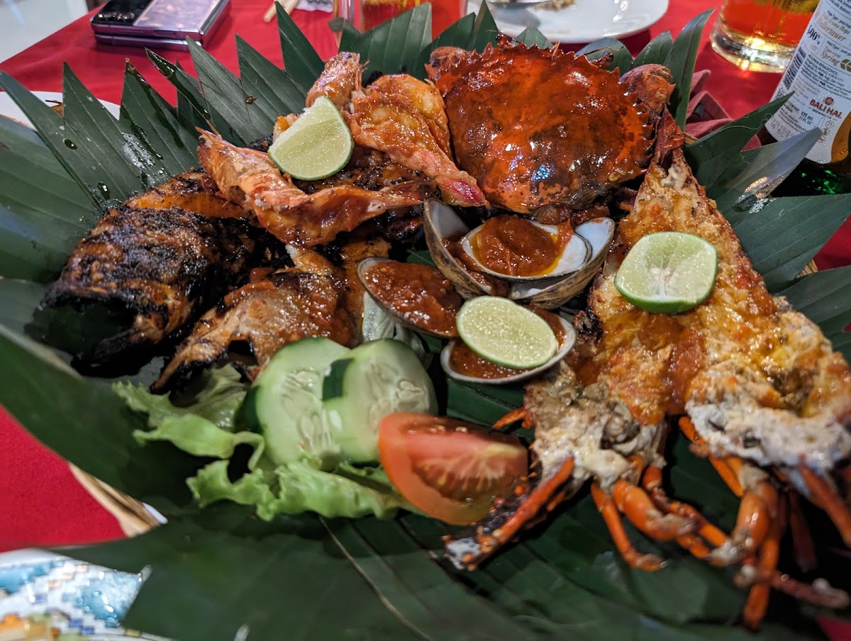 Pitanira Restaurant Photo 3