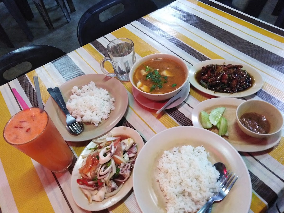 Kafe Sungai Batu Photo 9