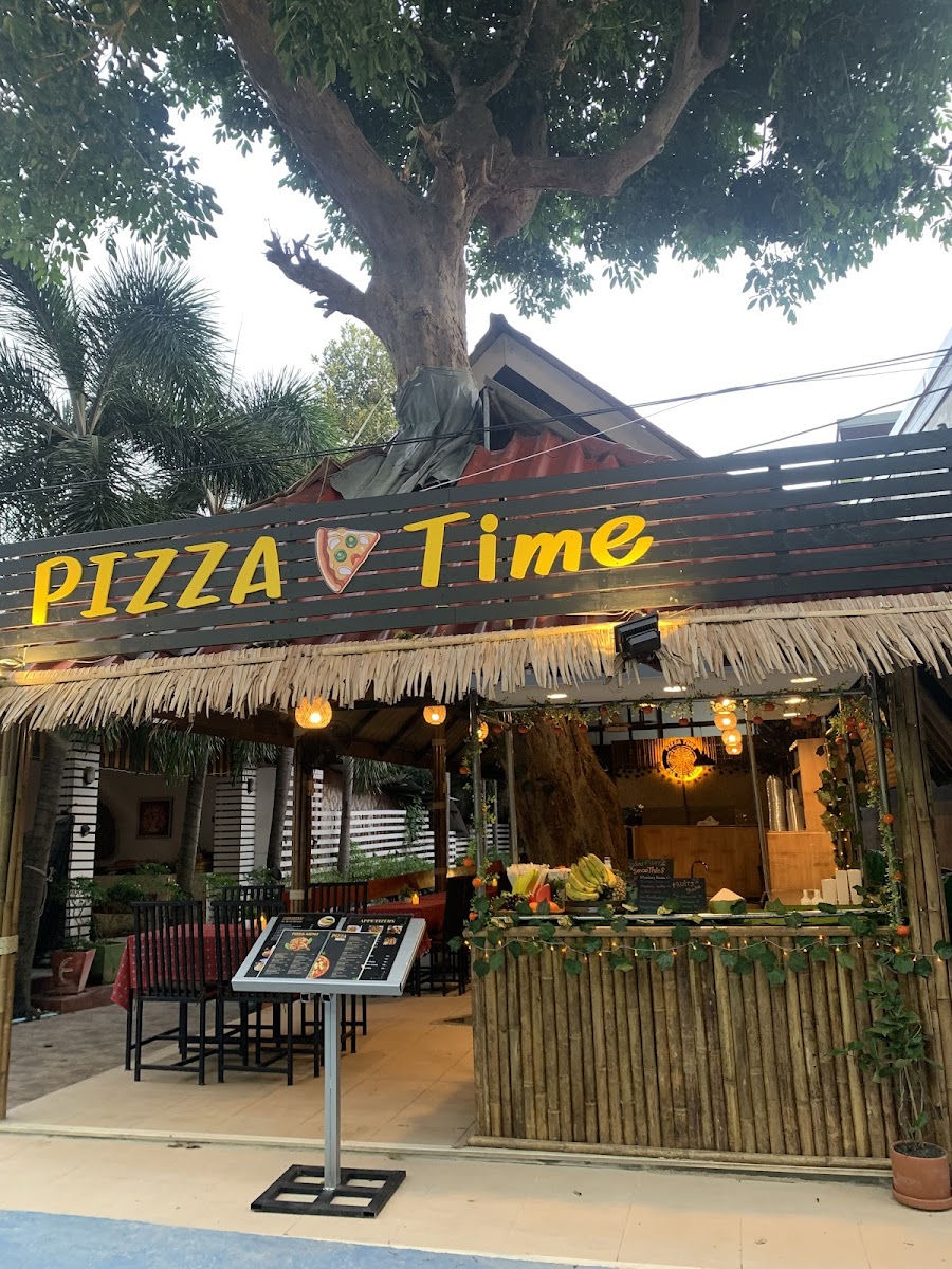 Pizza Time Lipe