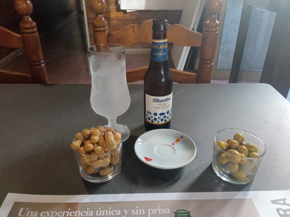 Bar Cafeteria CA RAQUEL Photo 9