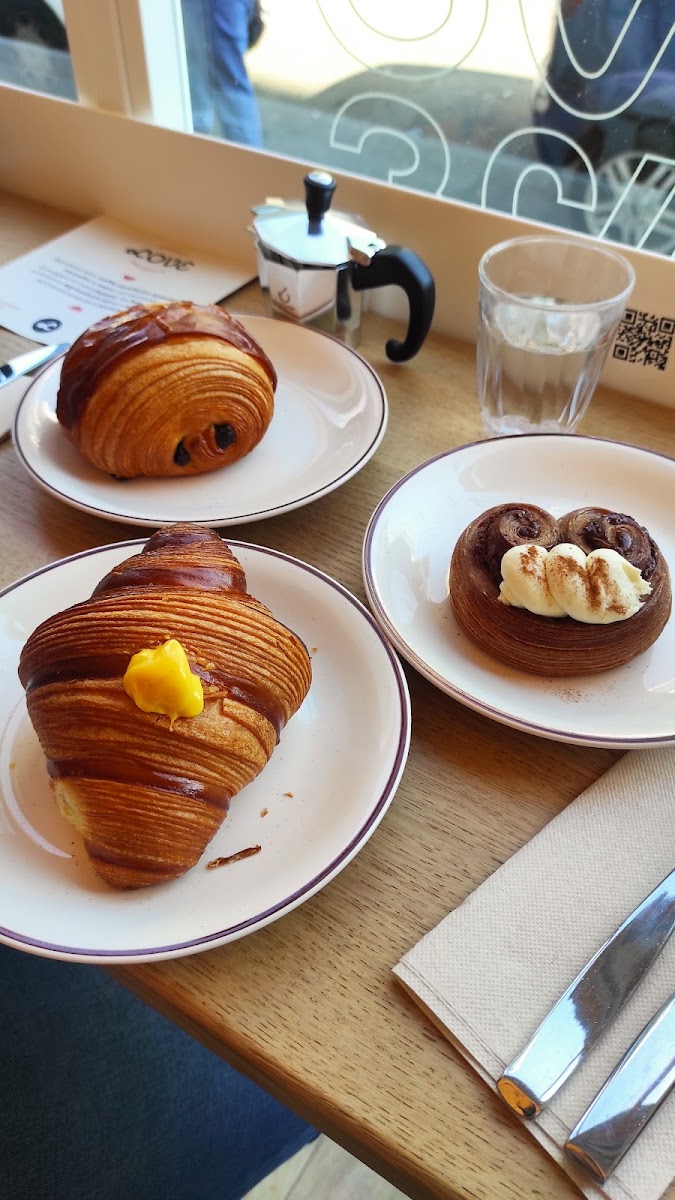 Love - Specialty Croissants Photo 5