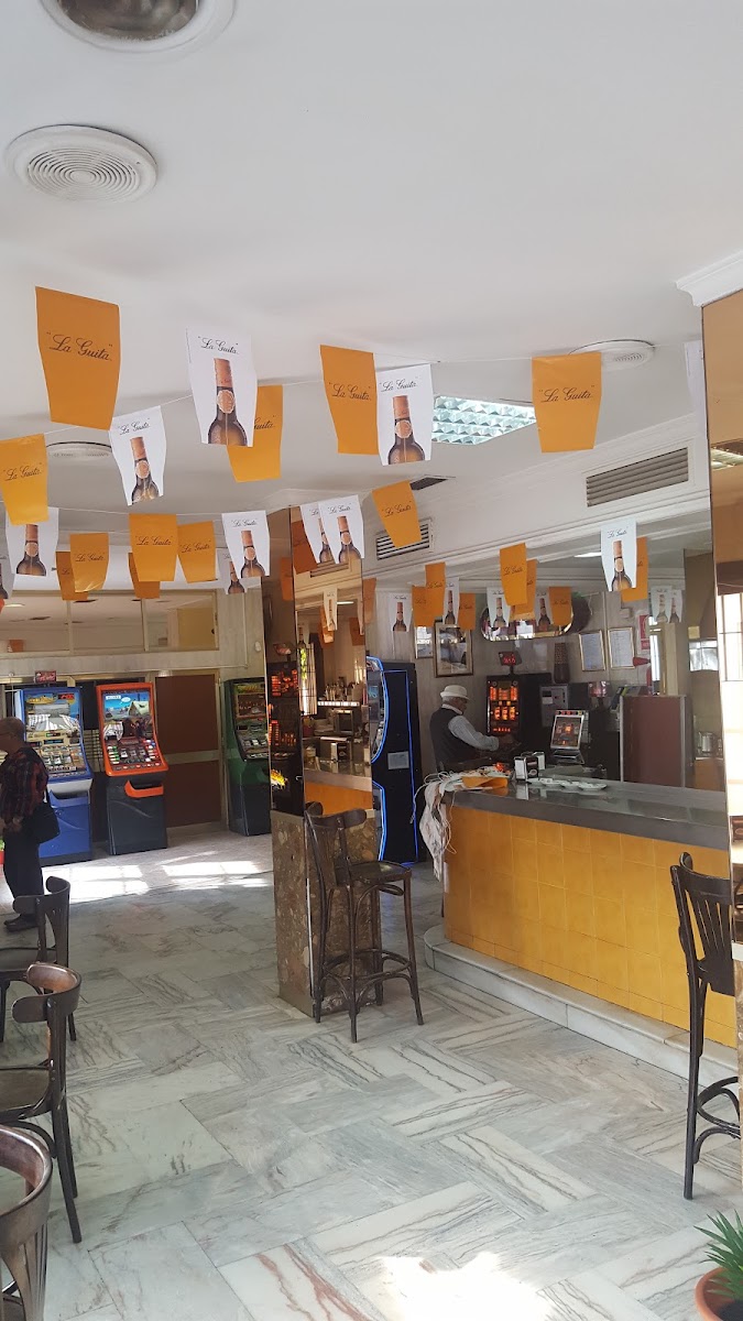 Cafetería Bar Maraver Photo 4