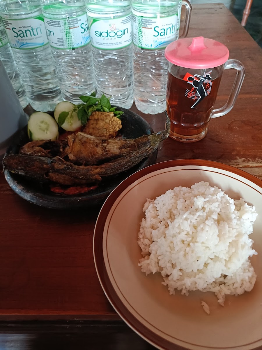 Rumah Makan Pecel Lele Salsabila Photo 4