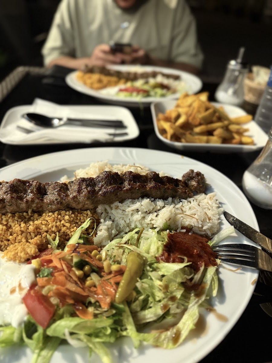 Gvan‘s Grill & Burger Photo 4