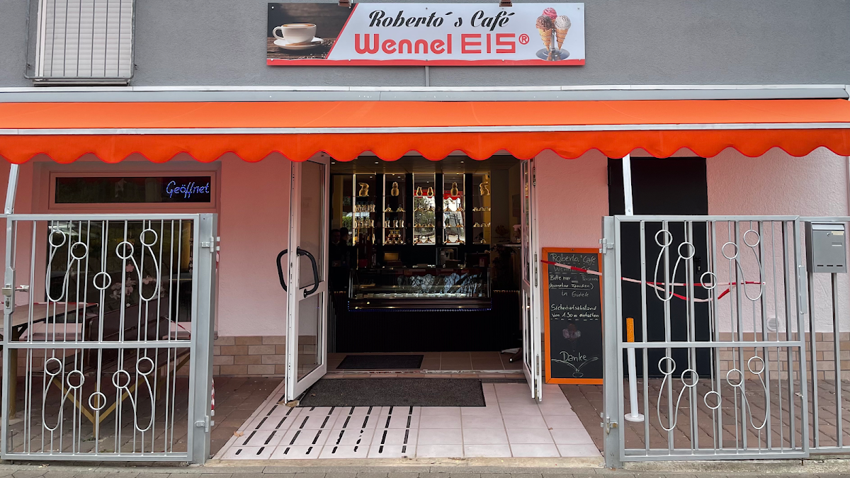 Roberto's Cafe Wennel ice