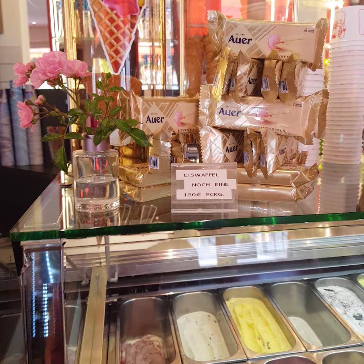 Roberto's Cafe Wennel ice Photo 2
