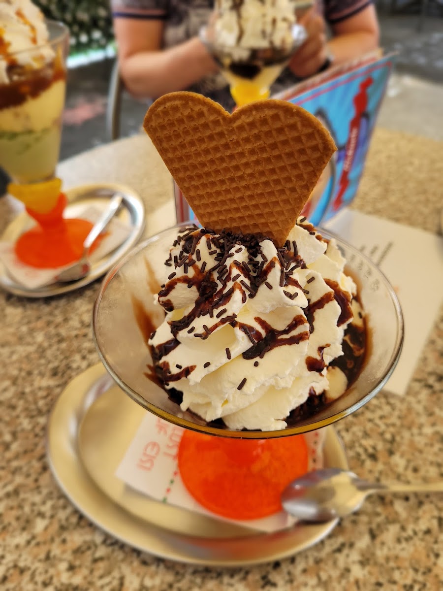 Roberto's Cafe Wennel ice Photo 5