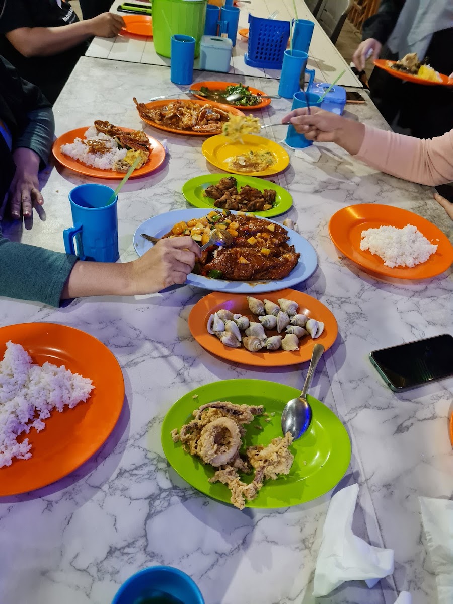 Kelong Arjam Mentarau Malay Seafood Photo 10