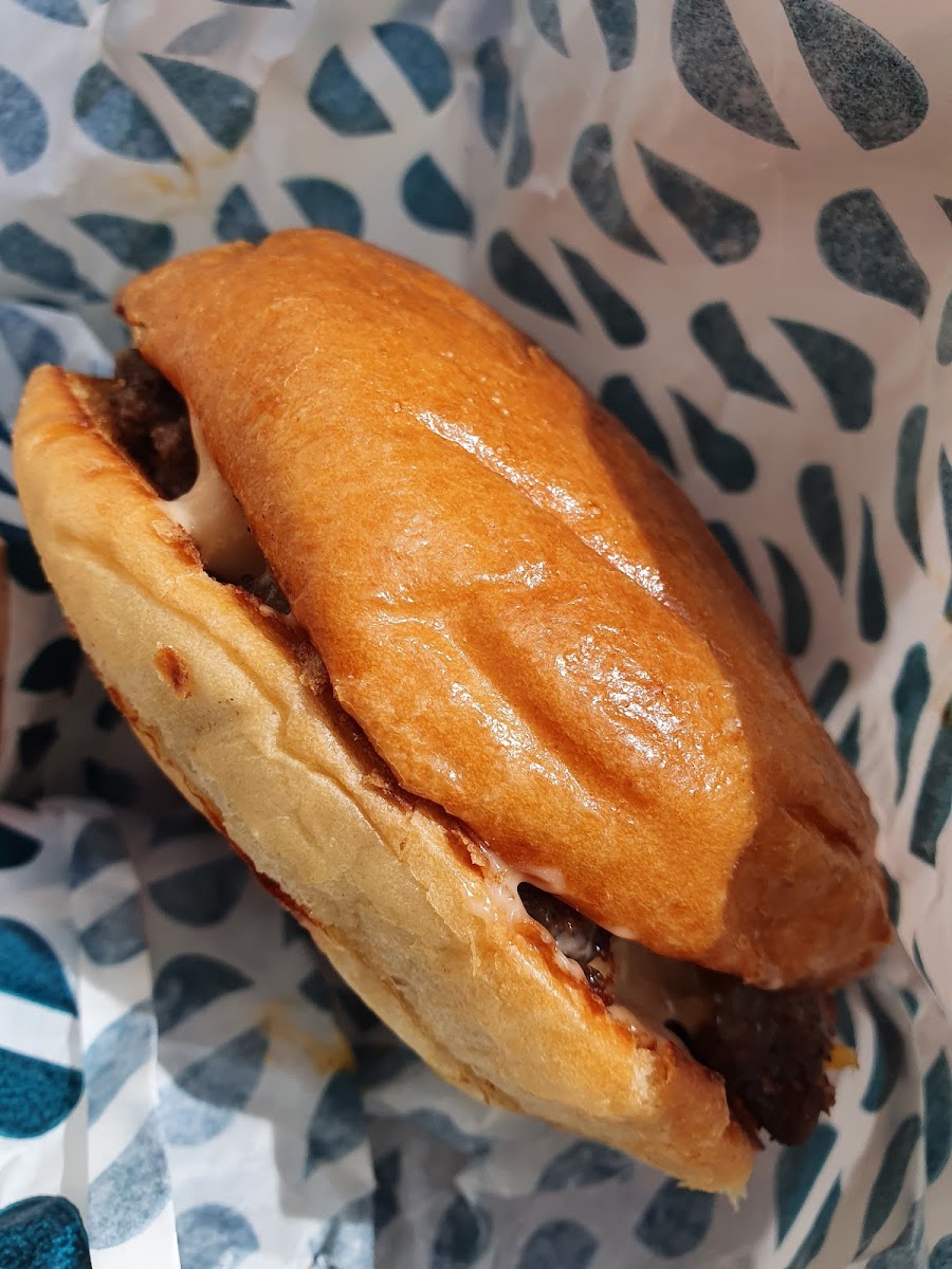 Sold Out Burger Photo 5