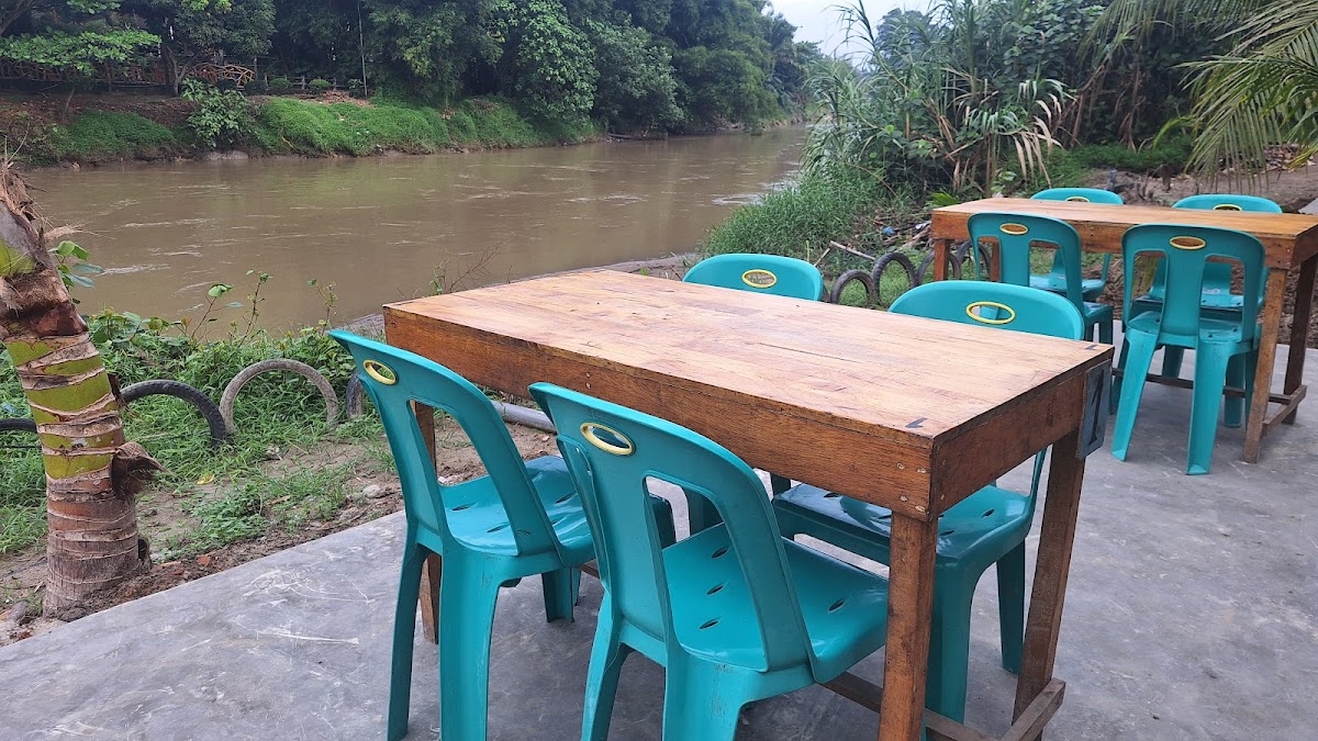 KPPS (Kafe Pinggir Sungai)