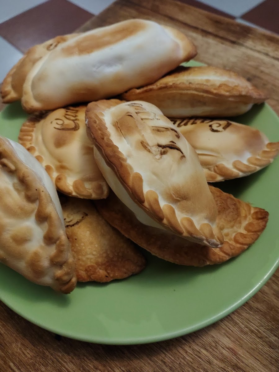 Olivia Empanadas y Pizzas - Plottier Photo 2