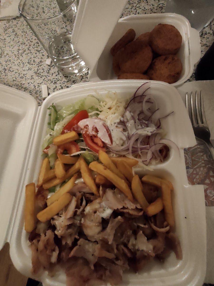 Turkish Kebab & Pizza Photo 9
