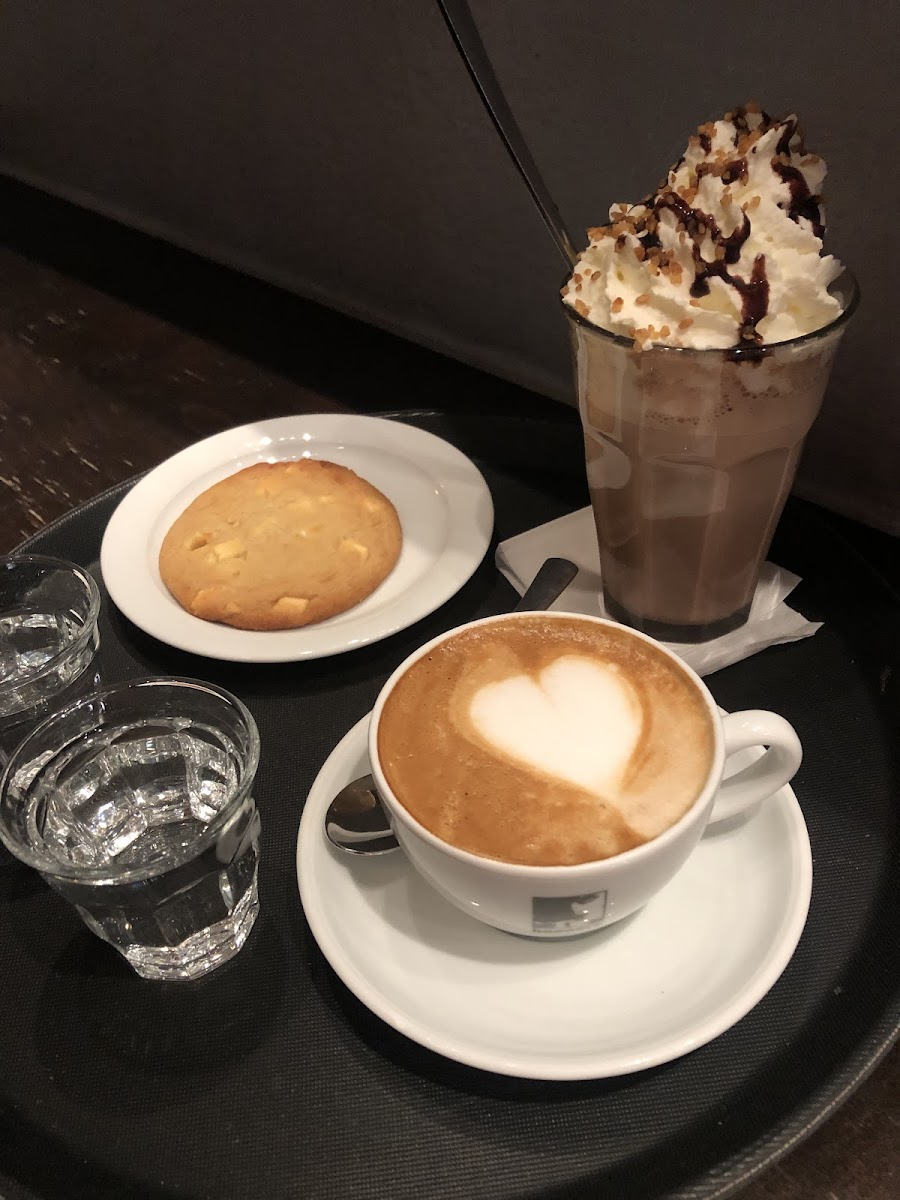 Café Beanery Photo 6
