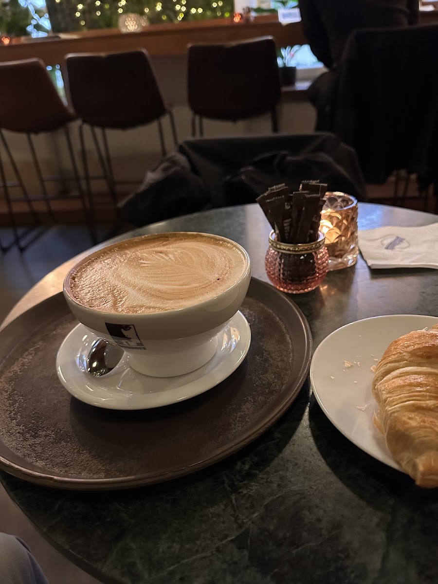 Café Beanery Photo 7