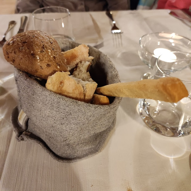 Pane Caldo E Grissini