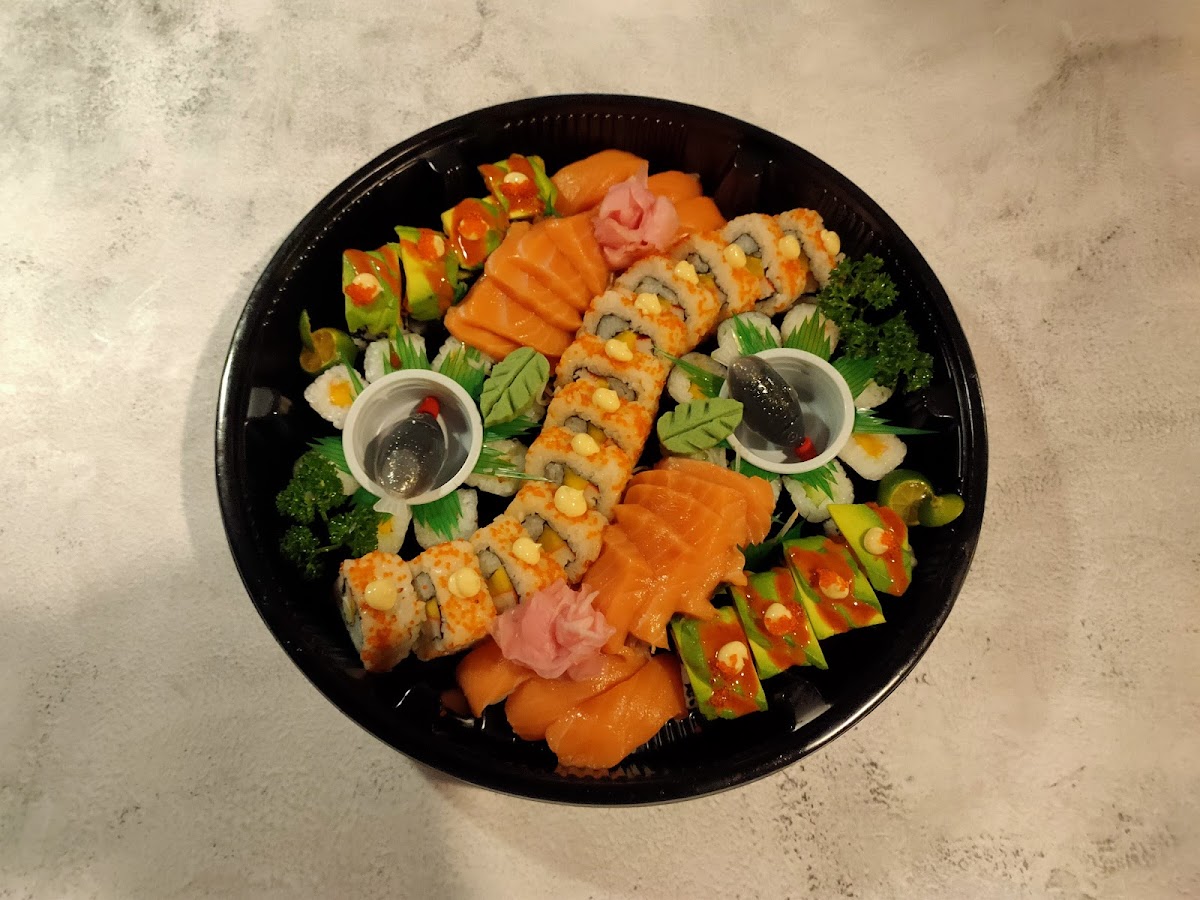 Overtones-Ito Sushi Bar and Japanese Restaurant Photo 3