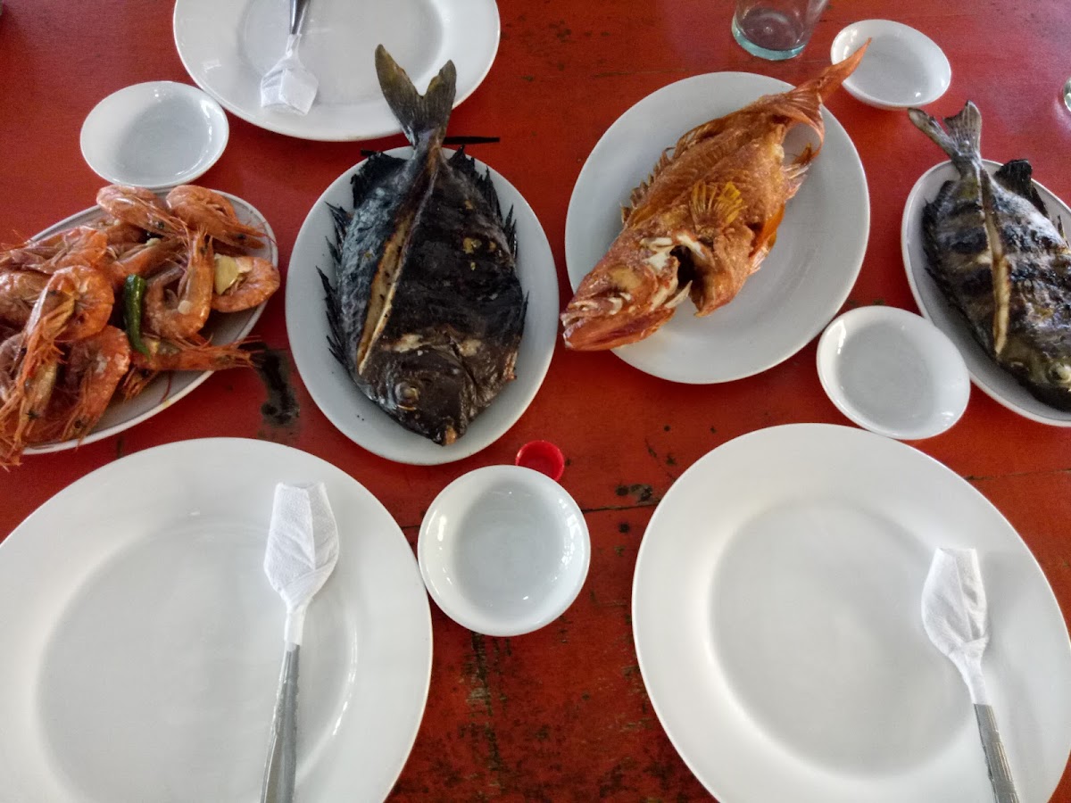 JC2 Seafoods Haus Photo 10