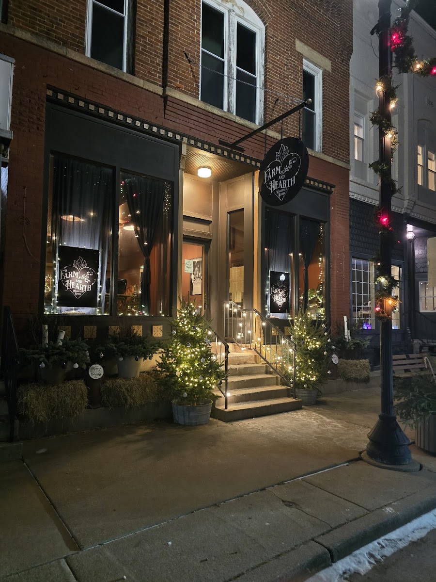 Farm And Hearth Woodfired Bistro