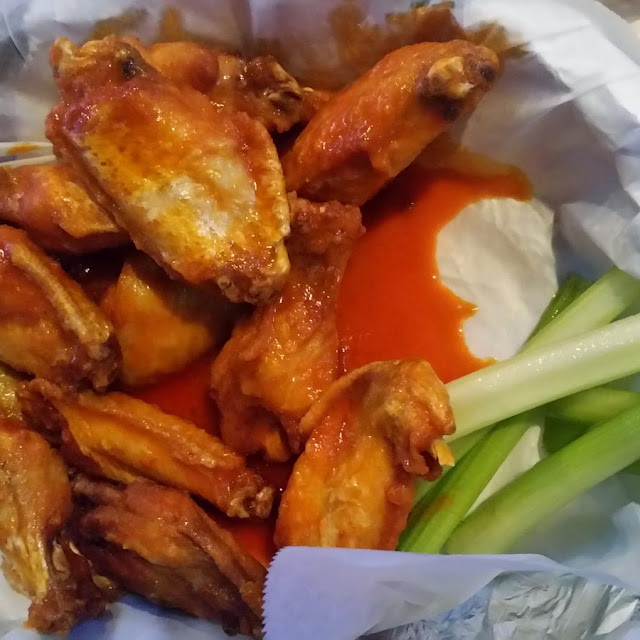 Hot Wings Celery and Bleu Cheese