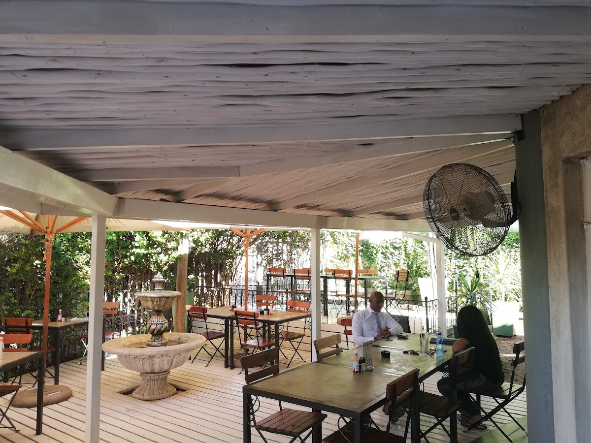 Monya's Restaurant Photo 4