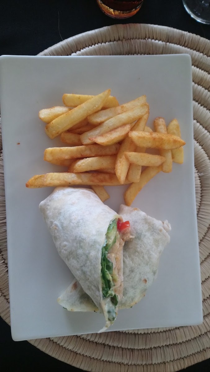 Monya's Restaurant Photo 6