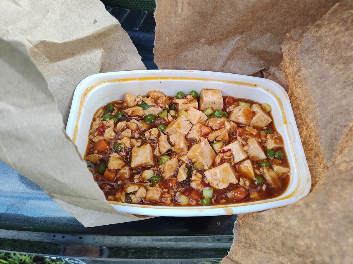 Man Wah House Chinese & Canadian Food Photo 3