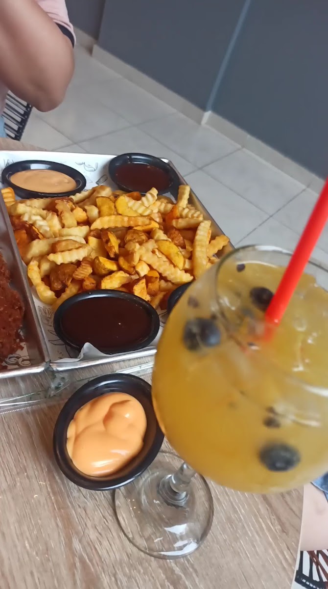 POLLOS VIP GRILL&DRINKS Photo 2