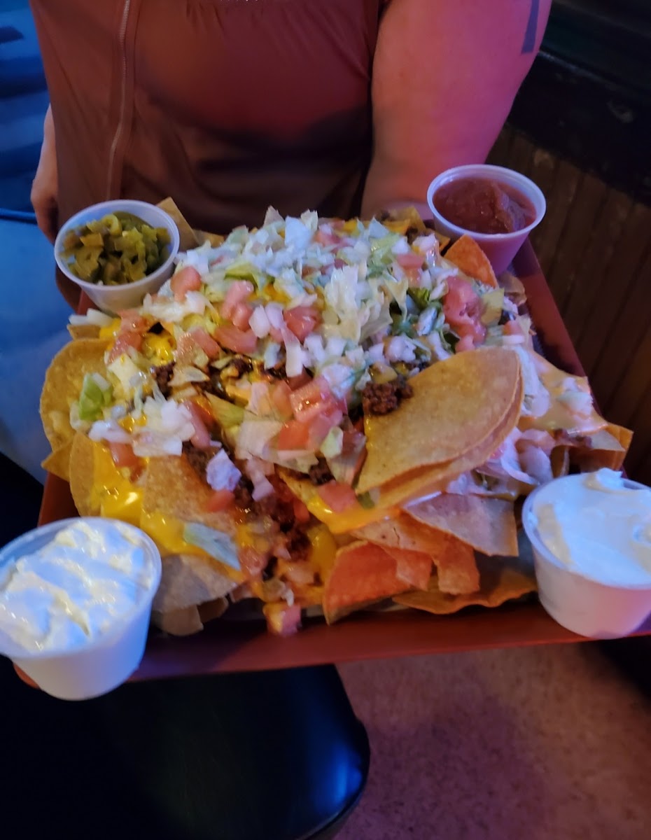 R J's Bar and grill Photo 6
