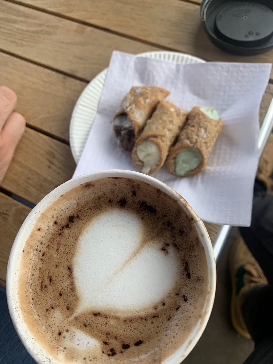 Cafe Torelli ll piccolo Photo 7