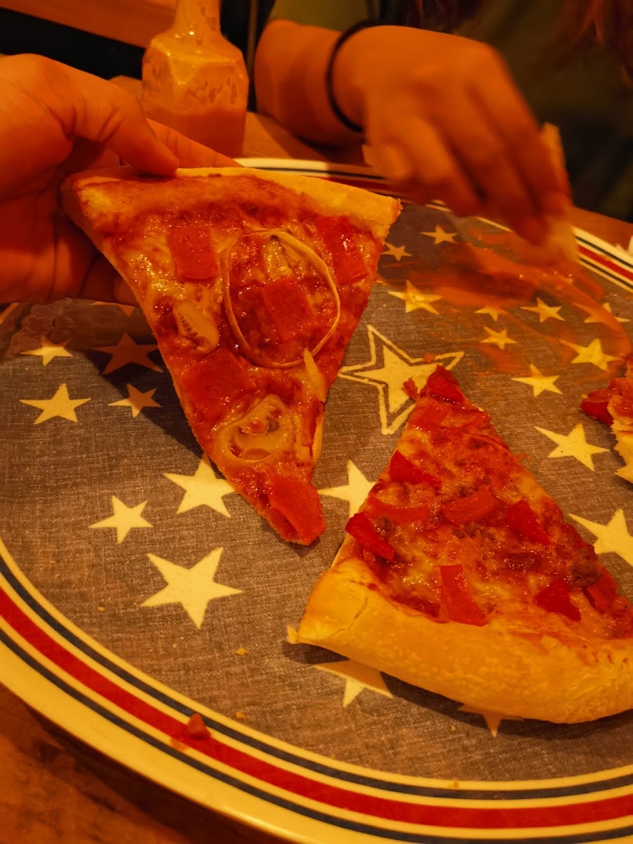 RedGate Pizzeria Photo 9