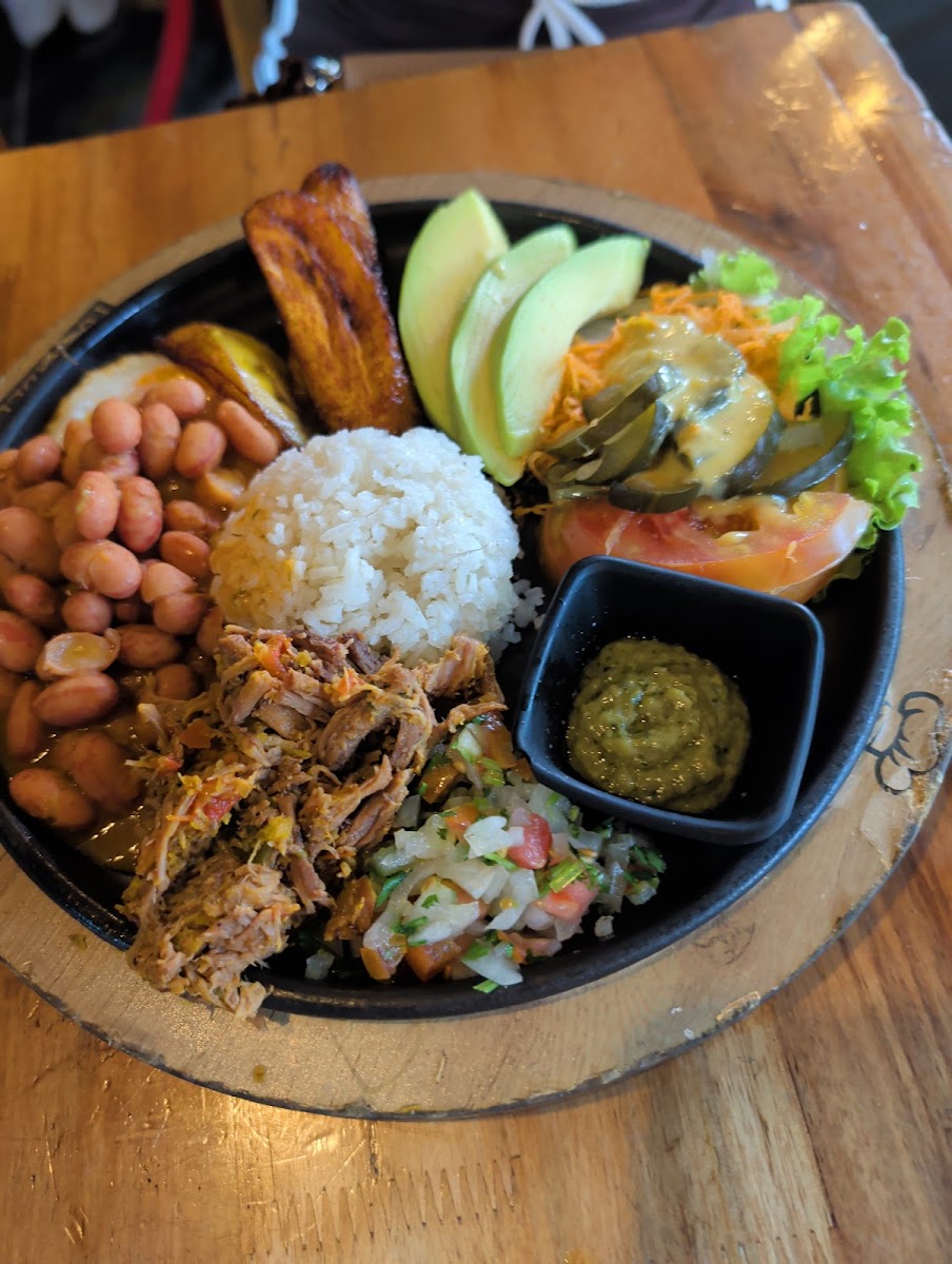 Artesanas Food & Beer Photo 4