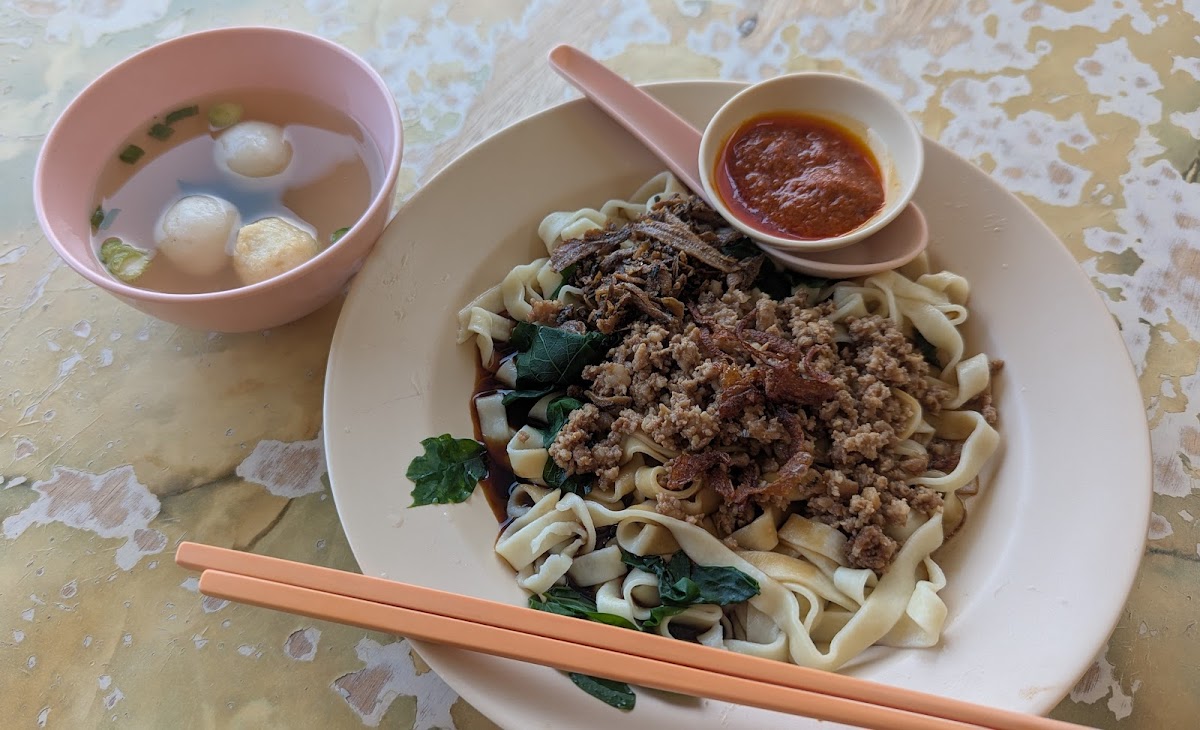 Yik Hang Restaurant Photo 3