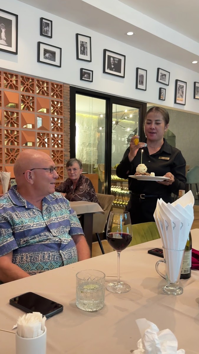 Daddy Deli Pattaya Photo 2