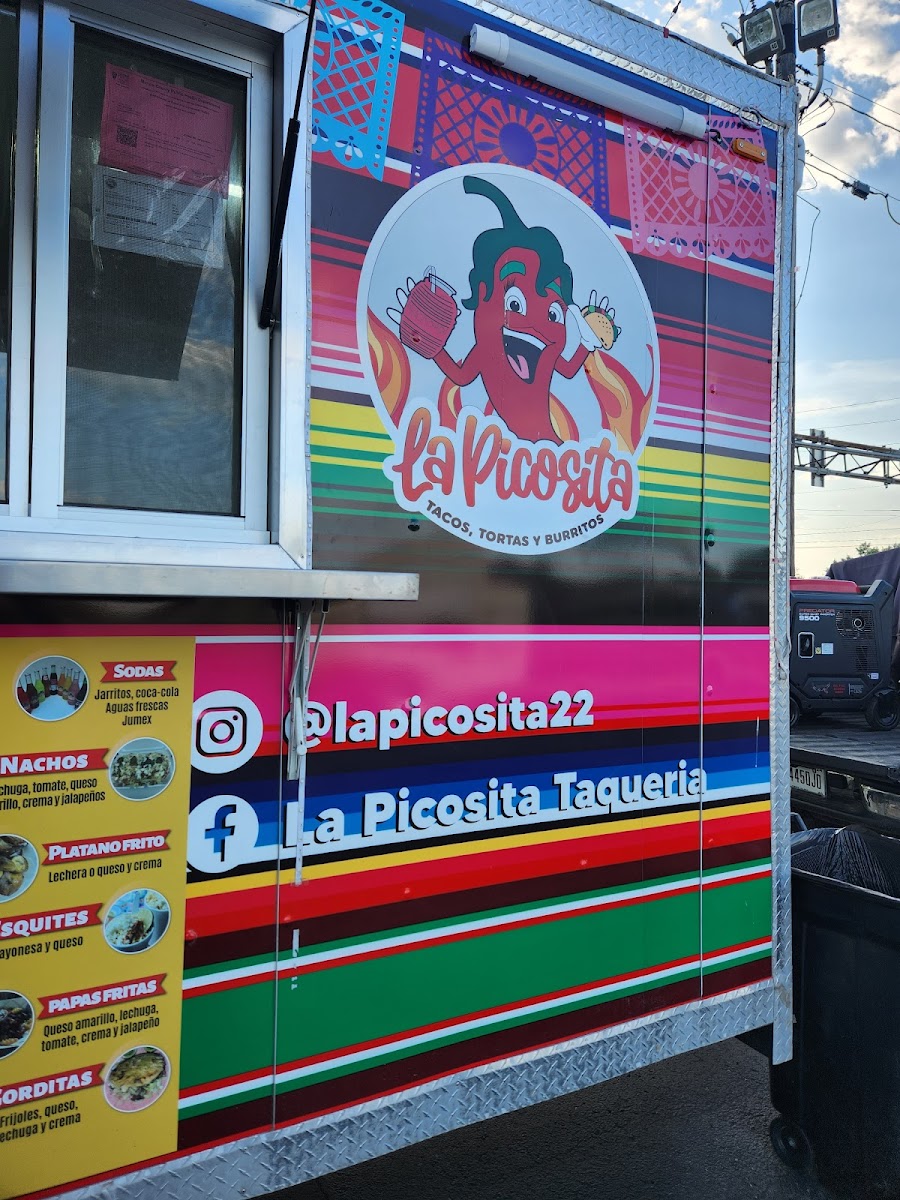 La Picosita - Taqueria Photo Menu 10