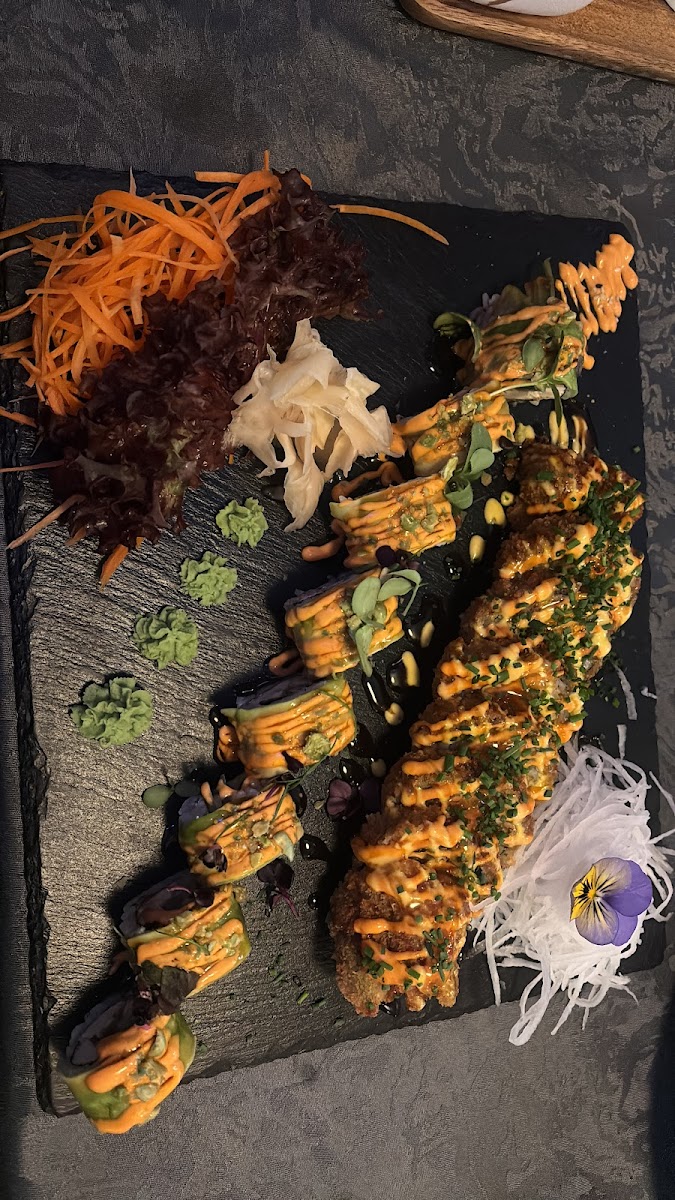 Sushi & More Photo 4
