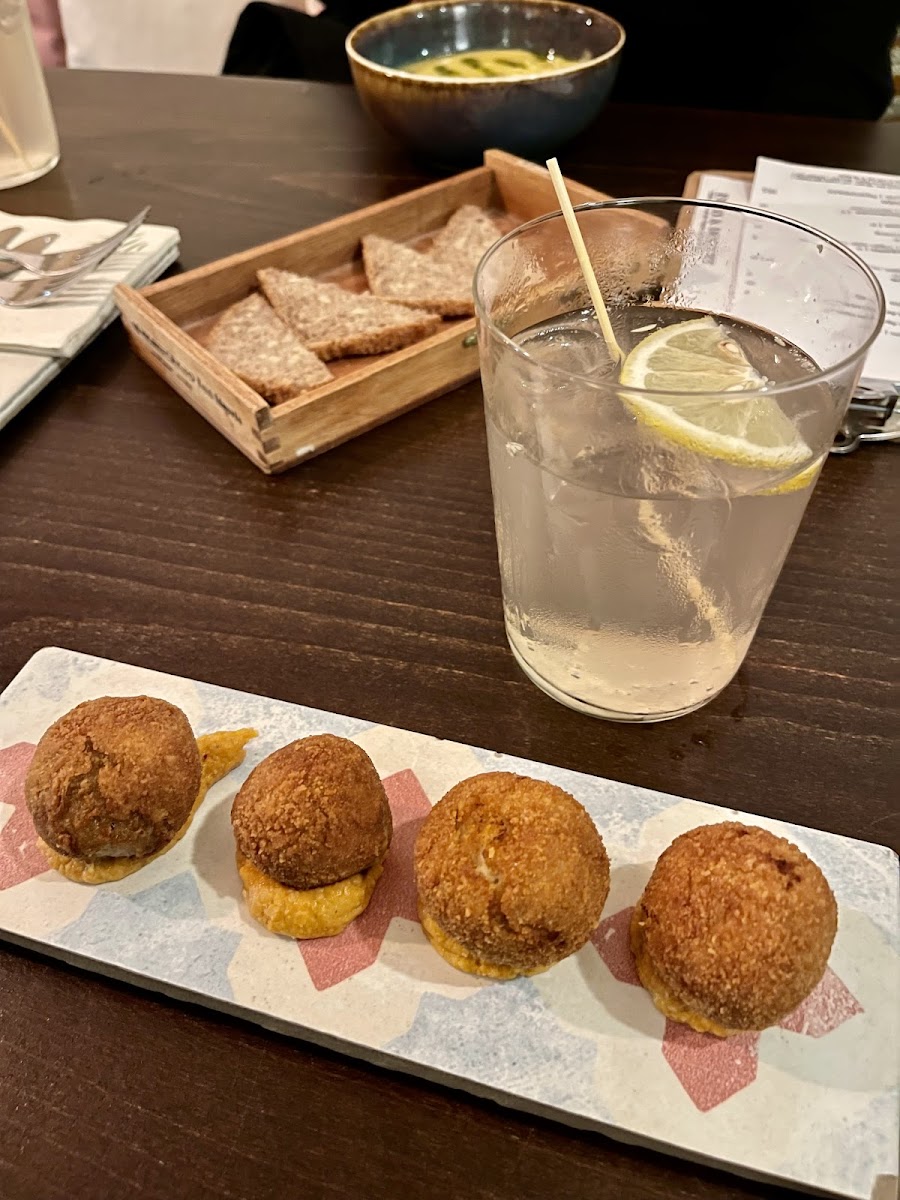 Max Restaurant Photo 8
