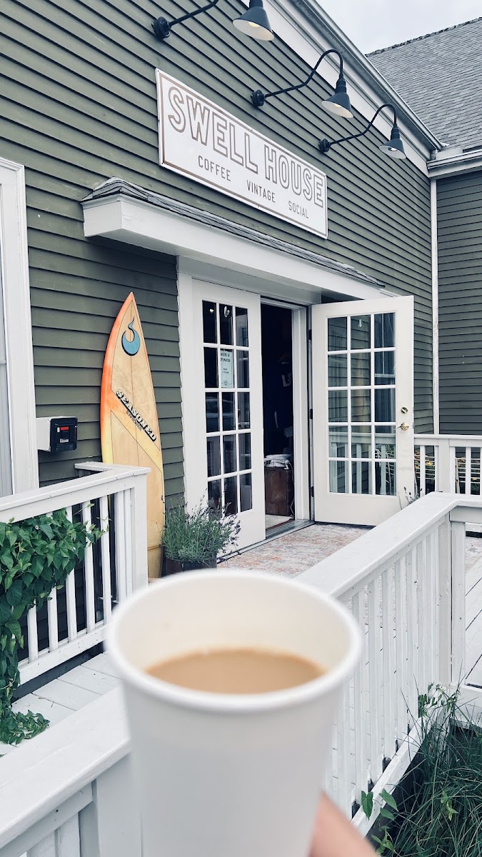 Swell House Photo 8