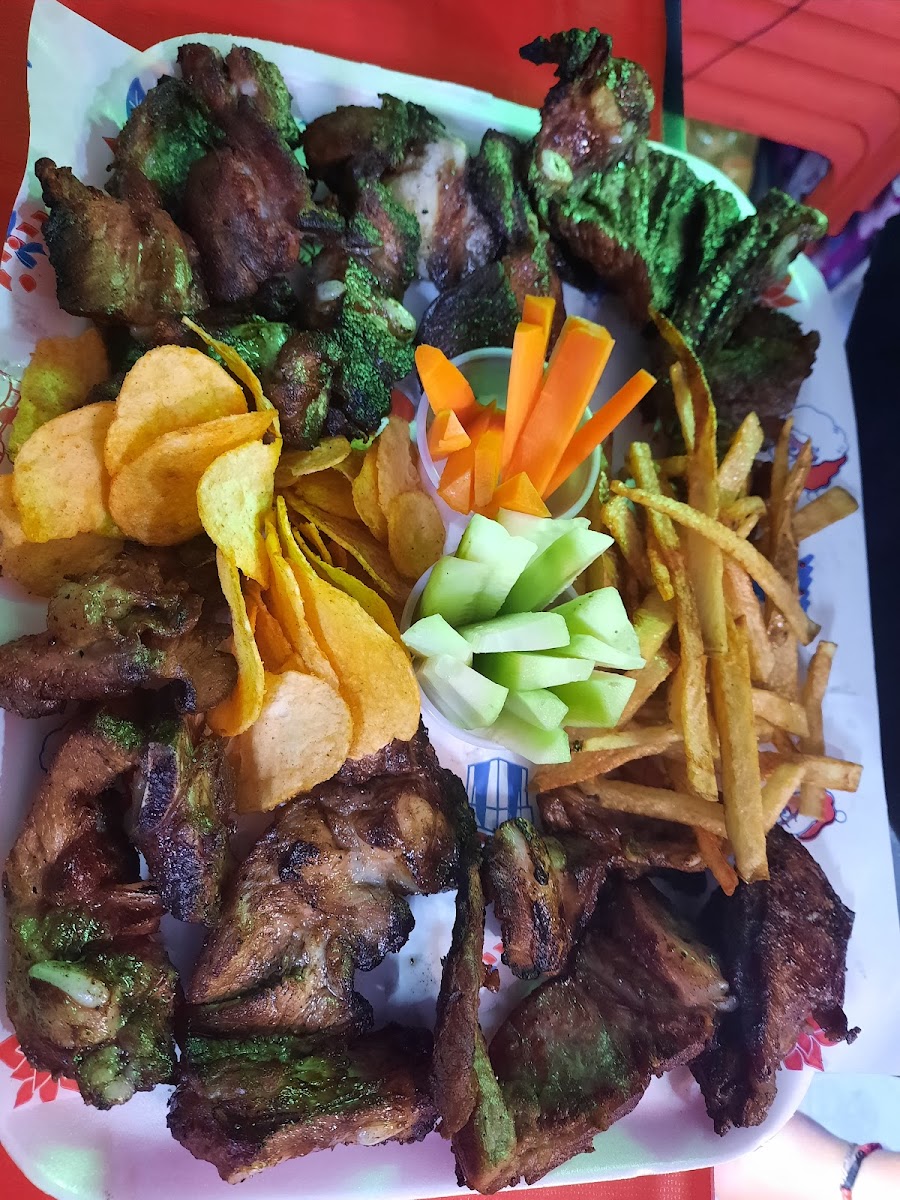 Gregory Wings Photo 8