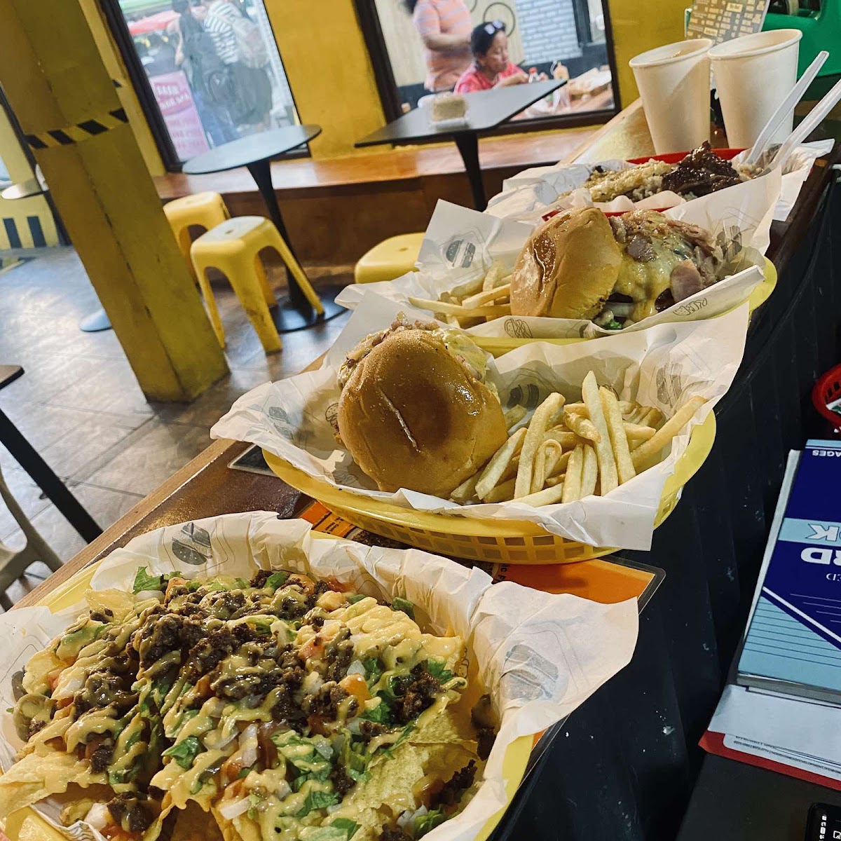 Kalsada Burger - Kapasigan Branch Photo 3