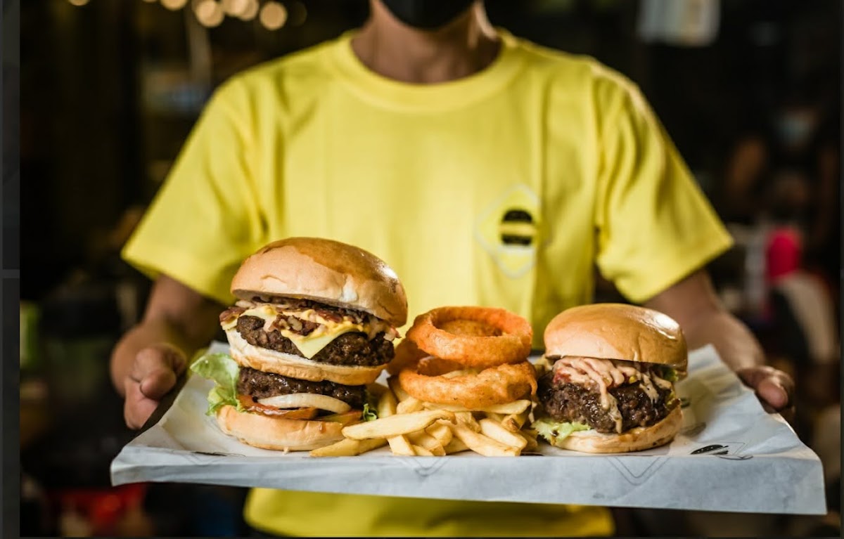 Kalsada Burger - Kapasigan Branch Photo 9
