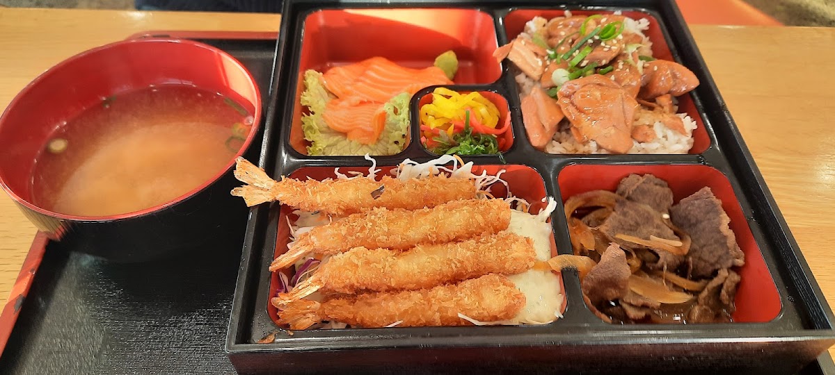 St Pierres Sushi & Bento Bowl (Colombo St) Photo 8