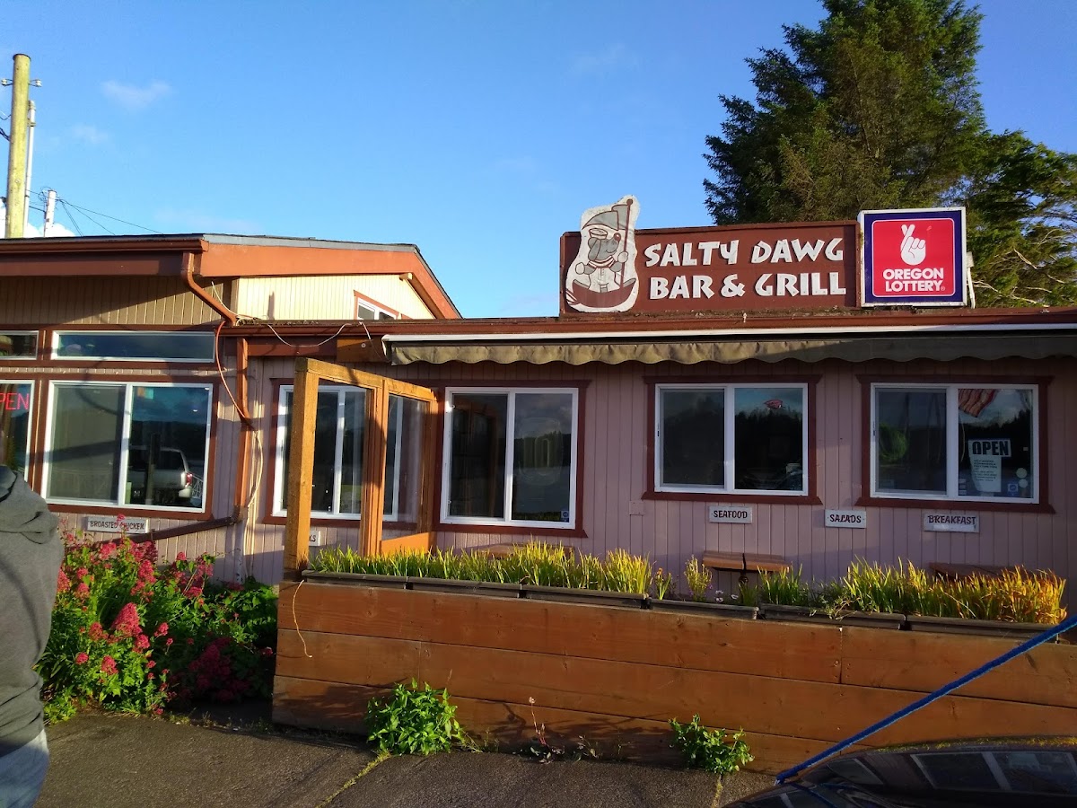 Salty Dawg Bar & Grill