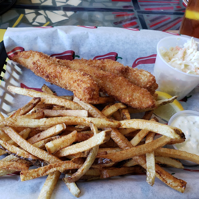 Captain Saltys Fisn N Chips