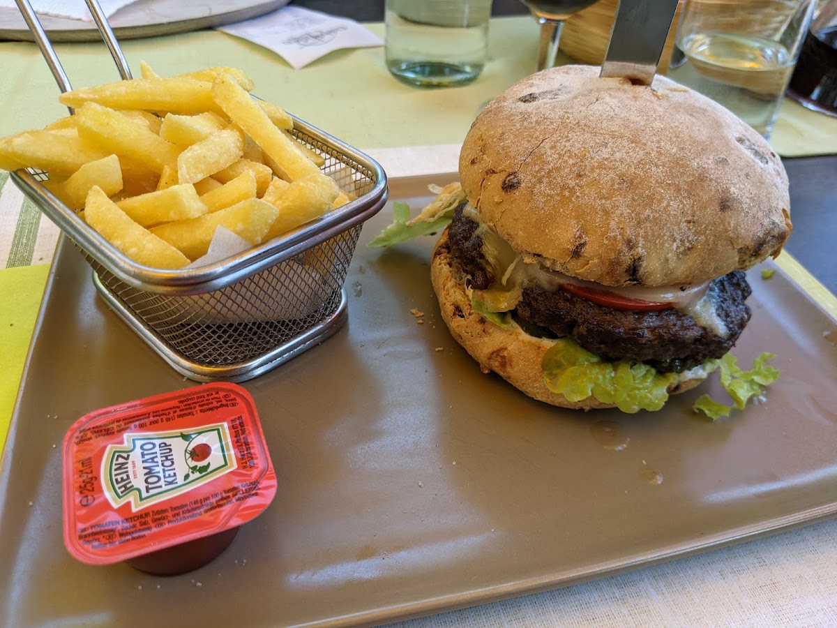 Café Dahinden Photo 8