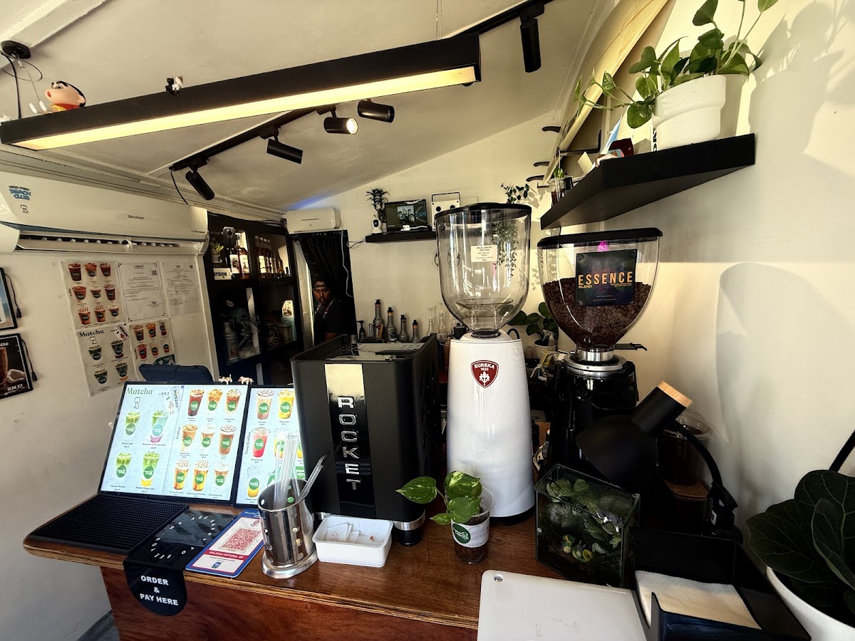 Lautan Latte Cafe