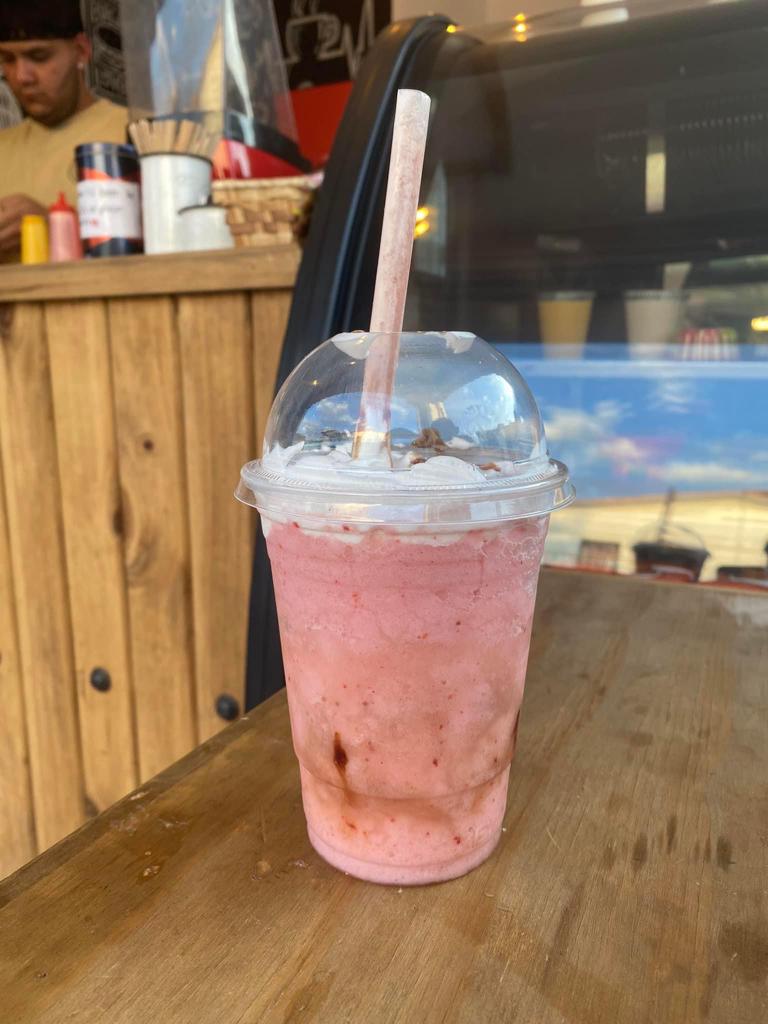 Gus-Tas Cafe Photo 6