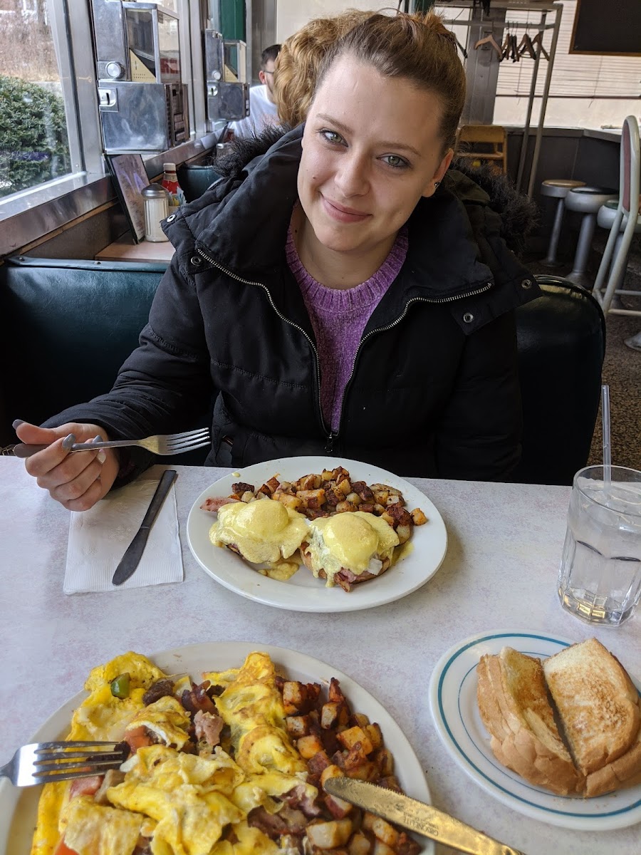 Al's Diner Photo 7