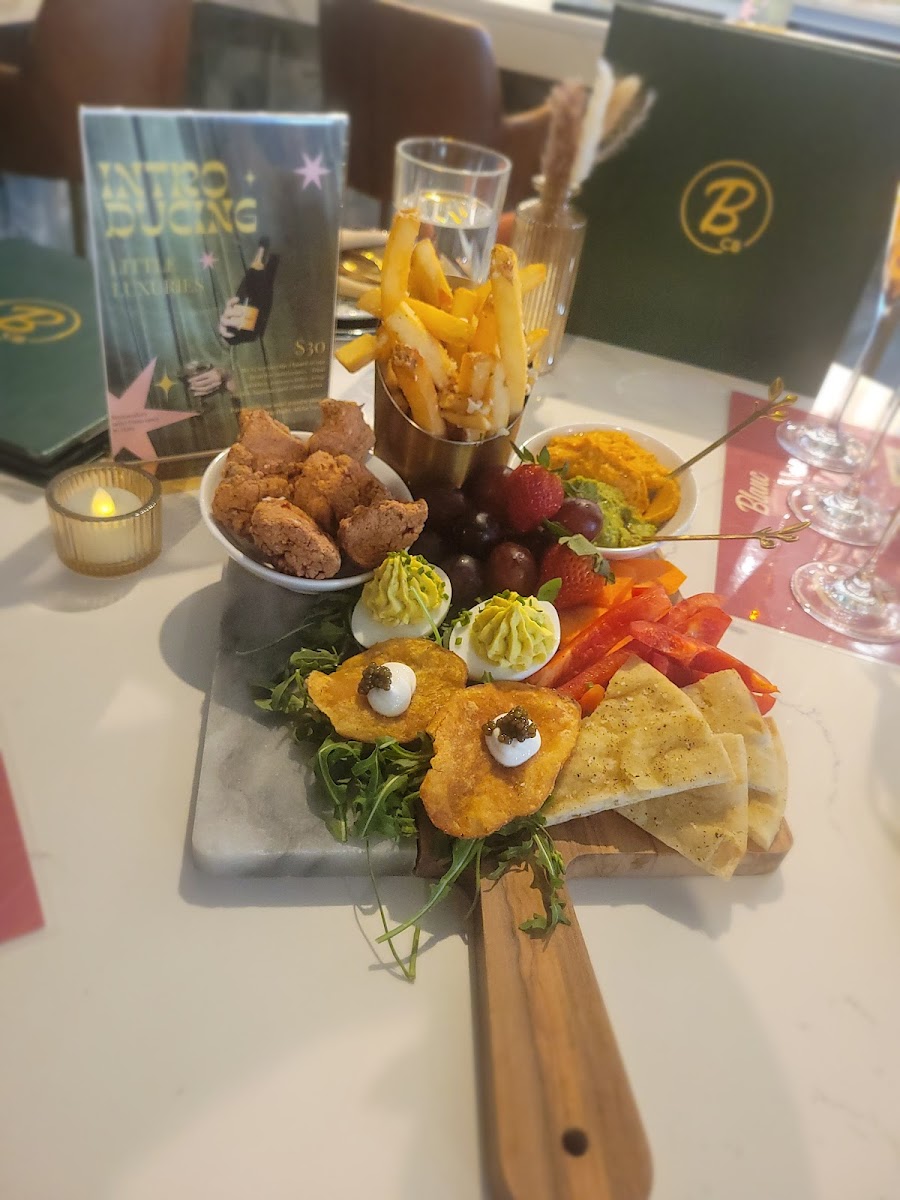 Blanc Champagne Bar Photo 10
